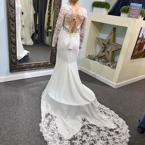 Moonlight Bridal Wedding Gown J6774 Altered to fit 5'2" 120 LB female LIKE NEW - Picture 2 of 4